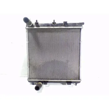 Воден радиатор/1330Q5/886160000 / 886160000 / 17067155 служи за PEUGEOT 208 1.2 12V VTI