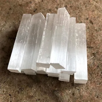 естествен скъпоценен камък резба селенит стик кристали Минерали Образец груб Точка лечебни камъни