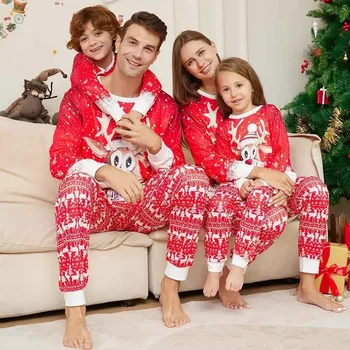 Червен елен Майка Детски дрехи Коледна пижама за семейно облекло Комплект 2023 Двойки Коледа Семейство Съвпадение Пижама Set